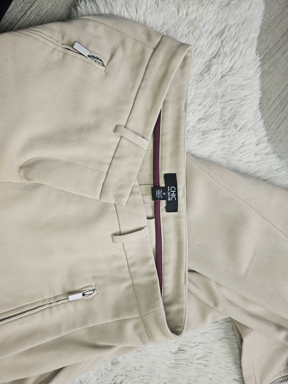 CHIC by Jacob Beige Sand Dress Pants - Silver Zipper Detail - Size 0